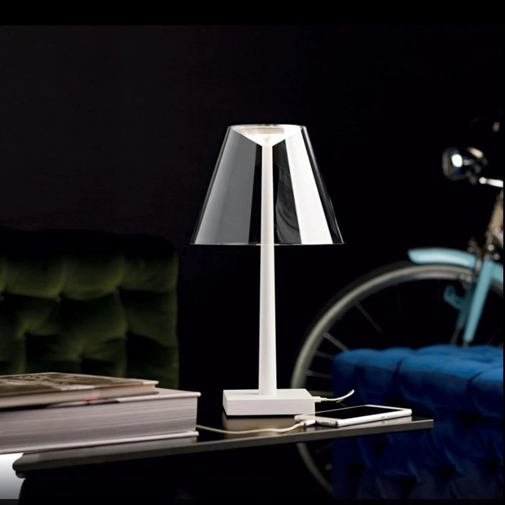 Dina+ 2.700k 400 lumen 8w cri90 ir dimmer - battery - usb charger Rotaliana Lampade da tavolo