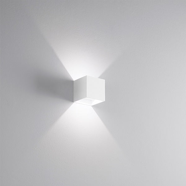 Applique Cubo ISYLUCE mm 100x105x100 LED 10W 3000 K Isyluce Lampade da parete interno