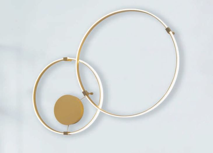 Composizione giotto composta da due cerchi. Un cerchio di diametro 39 cm e 52 cm colore gold luce calda 3000K completo di contenitore da 75w