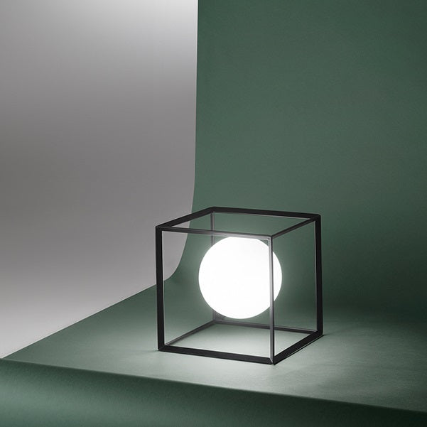 CUBE Lampada da tavolo in metallo verniciato Perenz Lampade da tavolo
