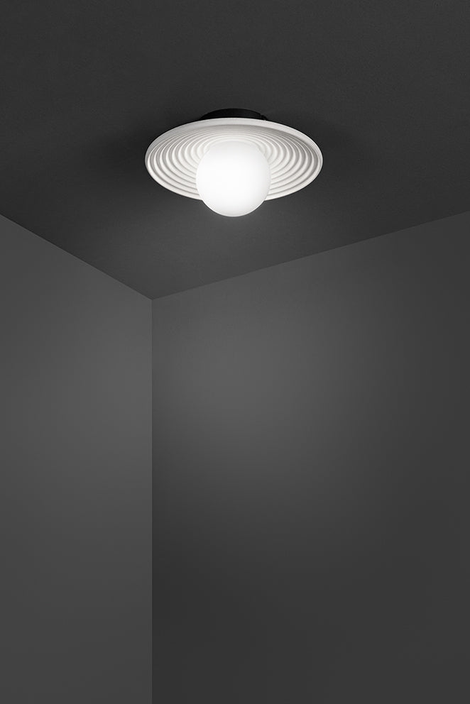 Perenz Huevo – applique in metallo e cemento Ø 28,5 × P 15,2 cm (bianco / terracotta / grigio) Perenz Lampade da parete