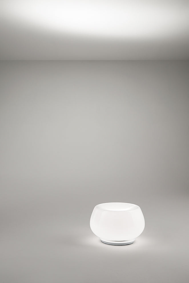 Perenz Kave - lumetto LED dimmerabile touch vetro bianco lucido o specchiato, base bianco o nero opaco Perenz Lampade da tavolo