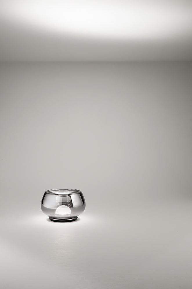 Perenz Kave - lumetto LED dimmerabile touch vetro bianco lucido o specchiato, base bianco o nero opaco